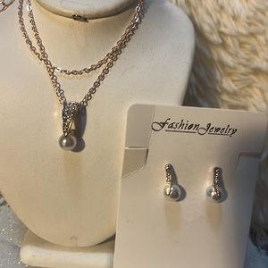 Baroque Style Faux Pearl Necklace and Earrings.NWOT